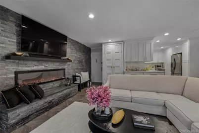 10-10 166th Street #4A, Whitestone, NY 11357 - Photo 3