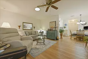 260 Newcastle Ct, Ridge, NY 11961 - Photo 9