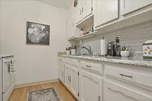 260 Newcastle Ct, Ridge, NY 11961 - Photo 15