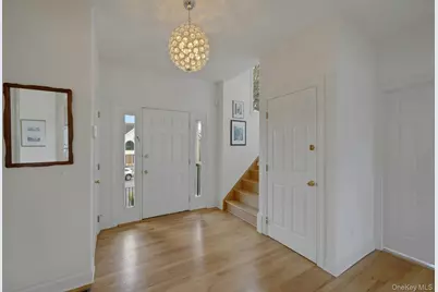 8 Justine Court, Briarcliff Manor, NY 10510 - Photo 3