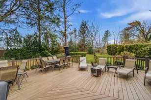 123 Robby Ln, Manhasset Hills, NY 11040 - Photo 25