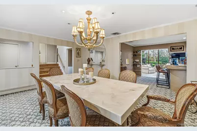 123 Robby Lane, Manhasset Hills, NY 11040 - Photo 5