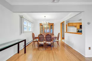 98 Union Pl, Lynbrook, NY 11563 - Photo 5