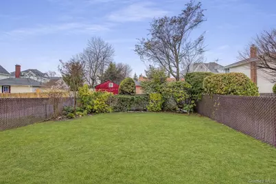 98 Union Place, Lynbrook, NY 11563 - Photo 29