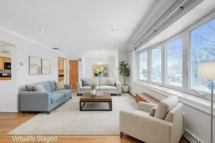 98 Union Pl, Lynbrook, NY 11563 - Photo 3