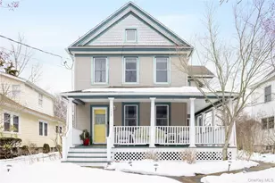 134 6th St, Greenport, NY 11944 - Photo 15