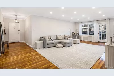 162-01 Powells Cove Boulevard #2D, Whitestone, NY 11357 - Photo 3