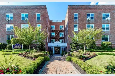 194 Smith Street #3E, Freeport, NY 11520 - Photo 1