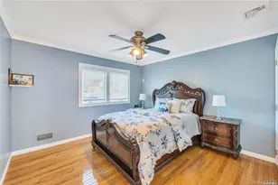 7 Hicks Cir, Hicksville, NY 11801 - Photo 9