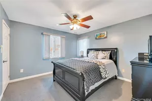 7 Hicks Cir, Hicksville, NY 11801 - Photo 11