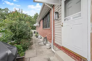 4 Brentwood Ave, New York, NY 10301 - Photo 27