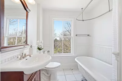 306 Prospect Avenue, Mamaroneck, NY 10543 - Photo 19