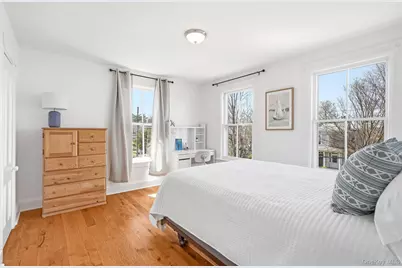 306 Prospect Avenue, Mamaroneck, NY 10543 - Photo 17