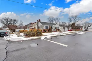 2642 Clovermere Rd, Oceanside, NY 11572 - Photo 27