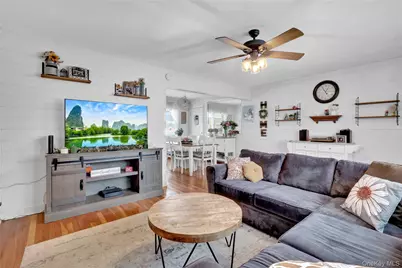 2642 Clovermere Road, Oceanside, NY 11572 - Photo 7