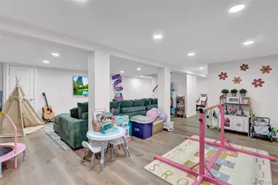 2642 Clovermere Road, Oceanside, NY 11572 - Photo 19