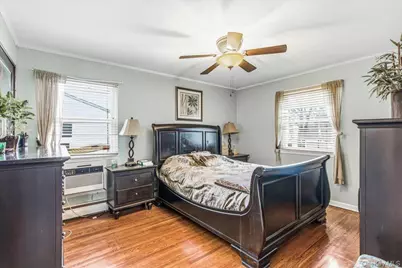 17 Whitehall Lane, New Hyde Park, NY 11040 - Photo 15