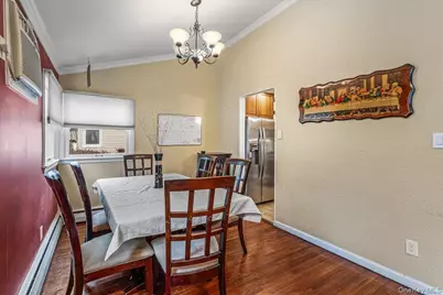 17 Whitehall Lane, New Hyde Park, NY 11040 - Photo 9