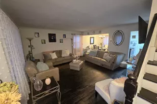 506 Froehlich Pl, Elmont, NY 11003 - Photo 3