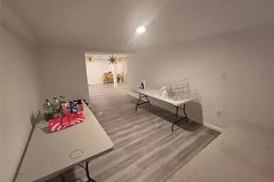 506 Froehlich Pl, Elmont, NY 11003 - Photo 9