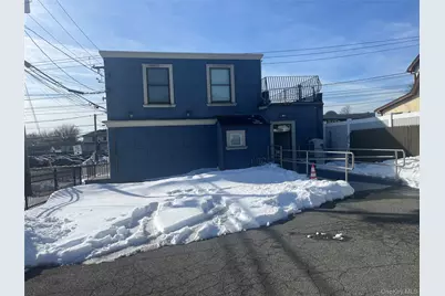 882 Hempstead Turnpike, Franklin Square, NY 11010 - Photo 3