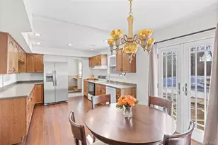 193 Glen Summer Rd, Holbrook, NY 11741 - Photo 11