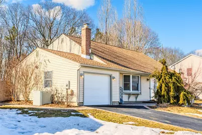 193 Glen Summer Road, Holbrook, NY 11741 - Photo 37