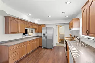 193 Glen Summer Rd, Holbrook, NY 11741 - Photo 15