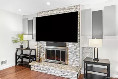 193 Glen Summer Road, Holbrook, NY 11741 - Photo 9