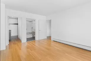 91-16 Shore Front Pkwy, Rockaway Beach, NY 11693 - Photo 7