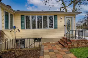 36 E 12th St, Huntington Station, NY 11746 - Photo 3