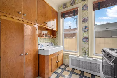31-72 44th Street, Astoria, NY 11103 - Photo 25