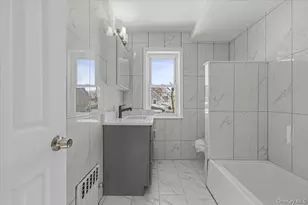 109-73 200th St, Saint Albans, NY 11412 - Photo 25