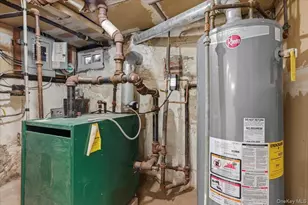 109-73 200th St, Saint Albans, NY 11412 - Photo 33