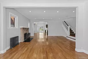 109-73 200th St, Saint Albans, NY 11412 - Photo 3