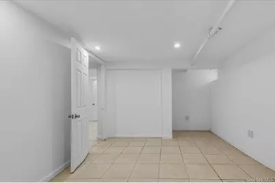 10973 200th Street, Saint Albans, NY 11412 - Photo 31