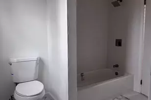 307 Norwalk Ave, Medford, NY 11763 - Photo 9