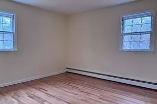 307 Norwalk Ave, Medford, NY 11763 - Photo 3