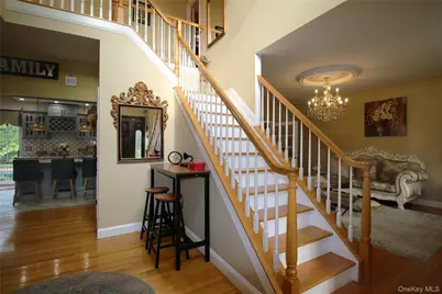 469 Donald Boulevard, Holbrook, NY 11741 - Photo 3