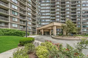 2 Bay Club, Bayside, NY 11360 - Photo 3