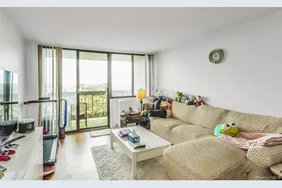 2 Bay Club #11F, Bayside, NY 11360 - Photo 13