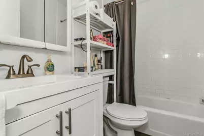 2 Bay Club #11F, Bayside, NY 11360 - Photo 17