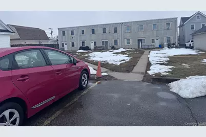 62 Jerusalem Avenue, Hicksville, NY 11801 - Photo 17