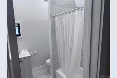 62 Jerusalem Avenue, Hicksville, NY 11801 - Photo 11