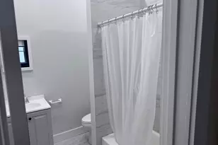 62 Jerusalem Ave, Hicksville, NY 11801 - Photo 11