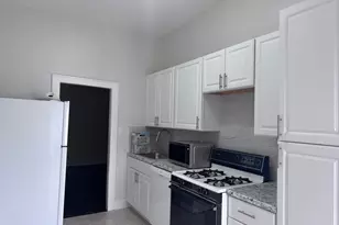 62 Jerusalem Ave, Hicksville, NY 11801 - Photo 5