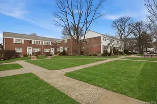 15-64 212th St, Bayside, NY 11360 - Photo 21