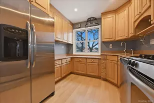 15-64 212th St, Bayside, NY 11360 - Photo 7