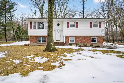 9 Eros Drive, Airmont, NY 10952 - Photo 1