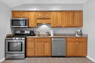 9 Eros Dr, Airmont, NY 10952 - Photo 9